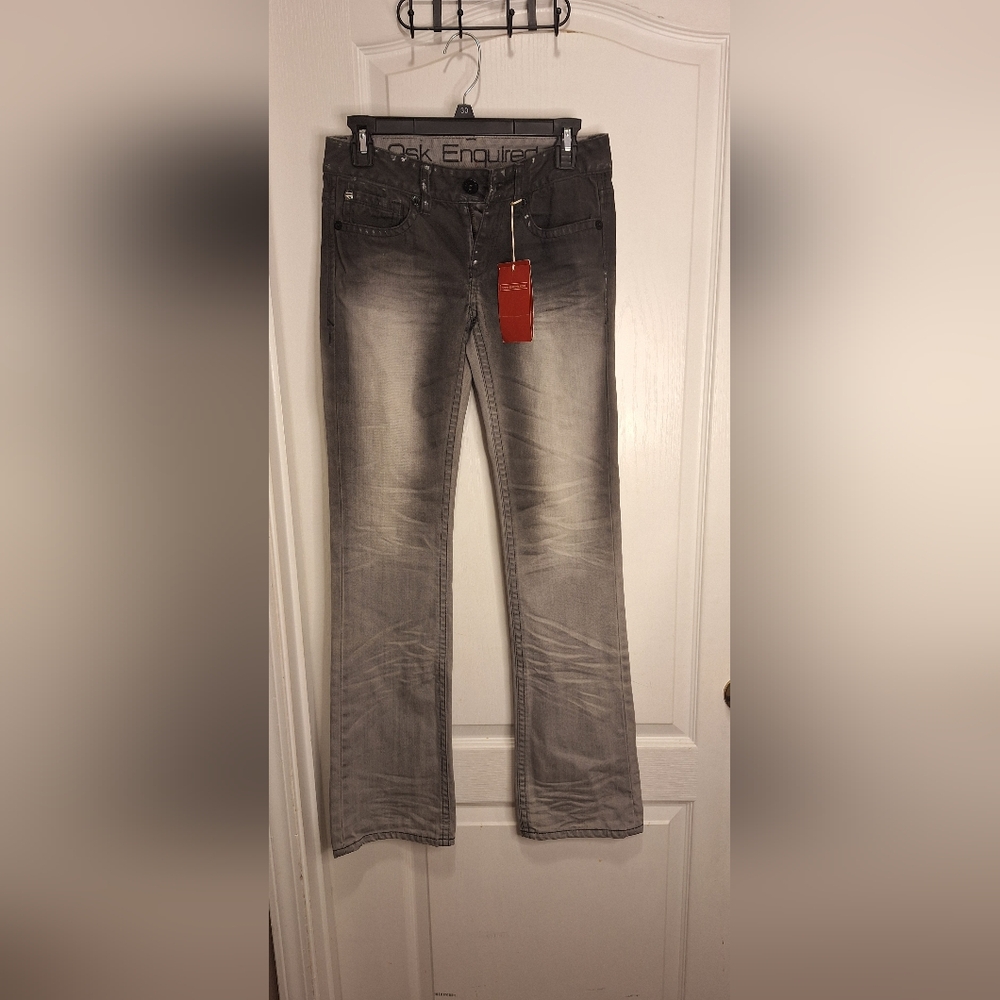 Women's Flare Jeans in Gray